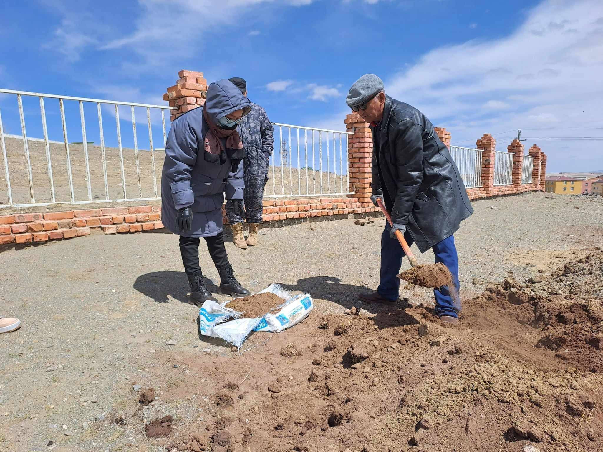 МОД ТАРЬЖ, УСАЛГАА ХИЙВ