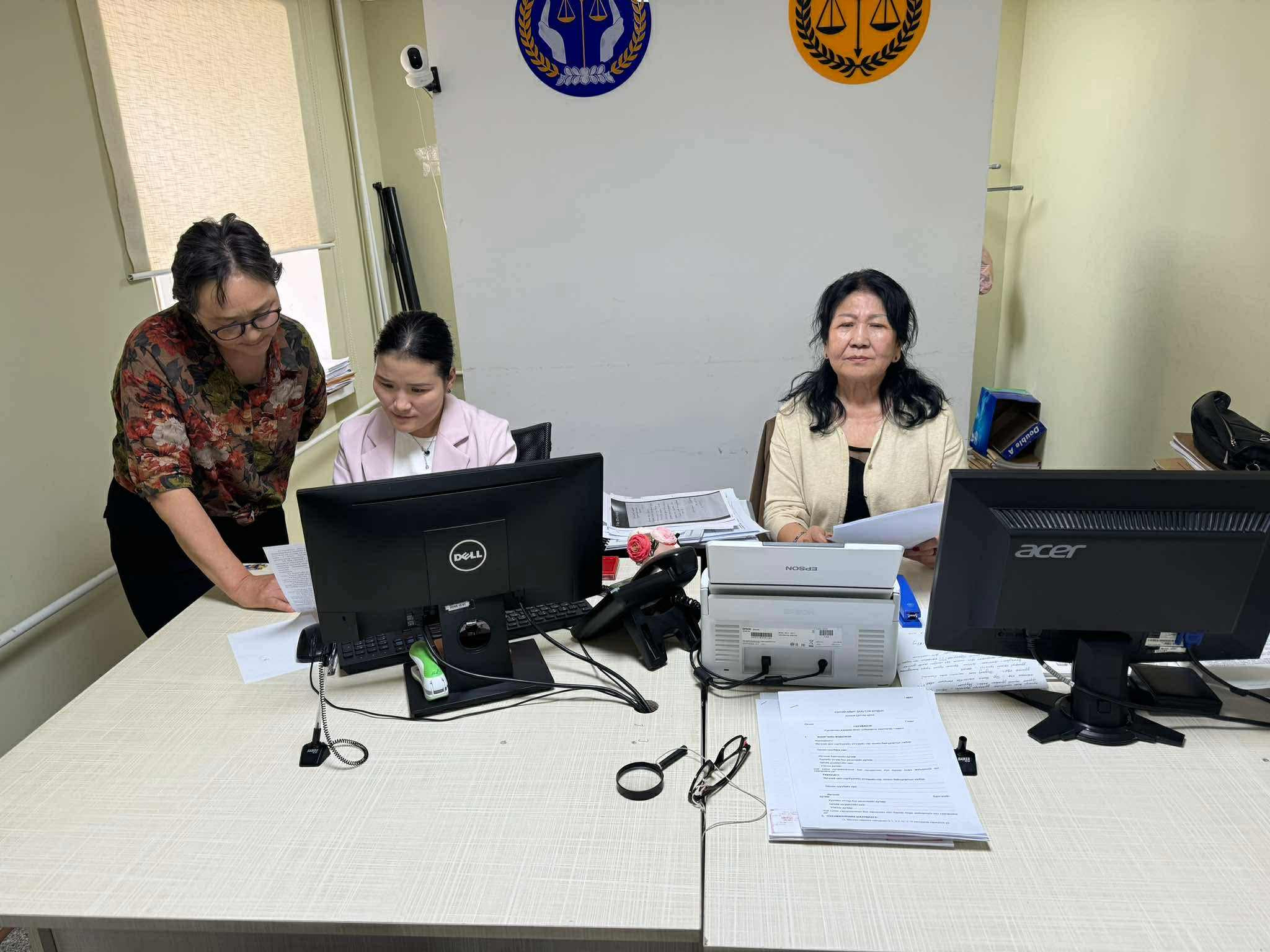 Ахмадын зөвлөх үйлчилгээ үзүүлж эхэллээ