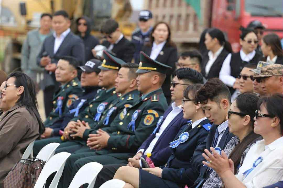 Өмнөговь аймагт стандартад нийцсэн шүүхийн барилгын шавыг тавилаа