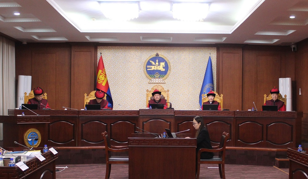 Үндсэн хуулийн цэц Эрүүгийн хуулийн 13.14 дүгээр заалтыг Үндсэн хууль зөрчсөн гэж үзлээ